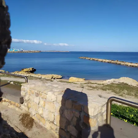 Hotel na wodzie Kanaloa Charter Asinara *